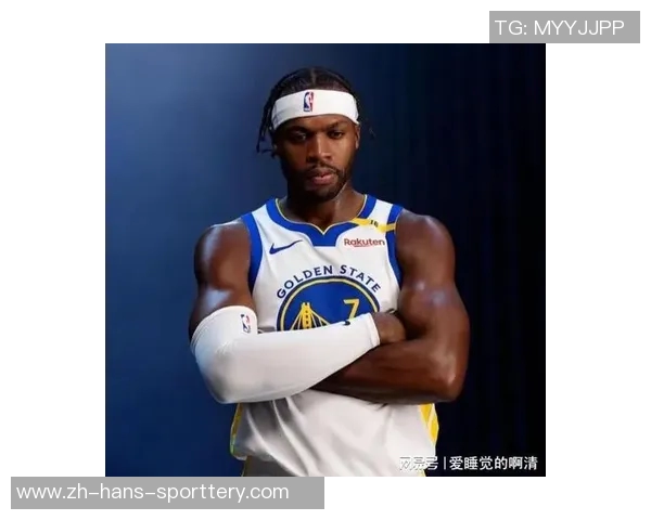 希尔德开场穿错短裤引发尴尬暂停期间急返更衣室更换装备