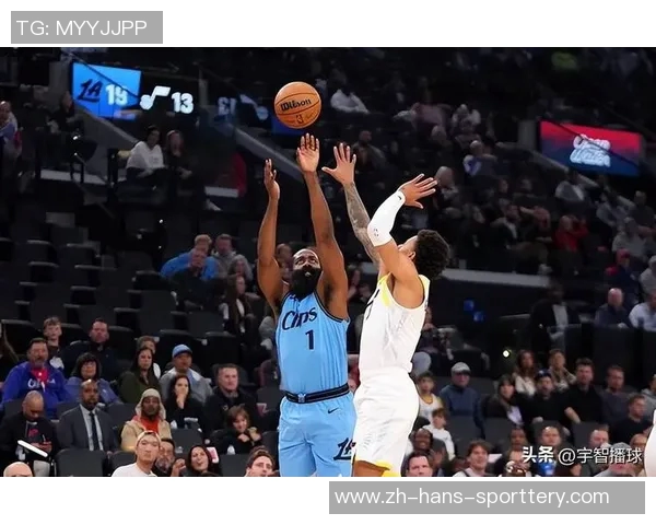 快船与爵士季后赛对决分析及球员表现深度解读